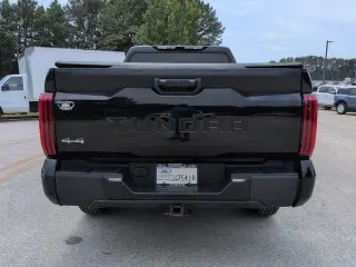 Toyota Tundra 2024 4x4 SR5 4dr CrewMax Cab Pickup LB