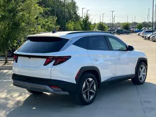 Hyundai TUCSON 2025 SEL 4dr SUV