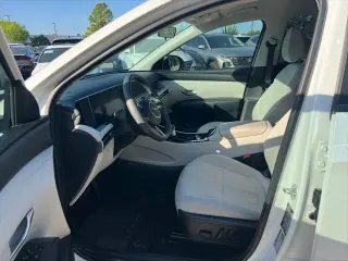 Hyundai TUCSON 2025 SEL 4dr SUV
