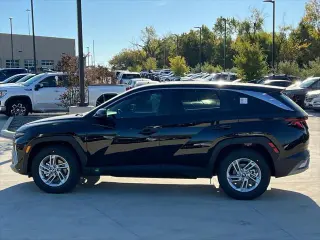 Hyundai TUCSON 2026 SE 4dr SUV