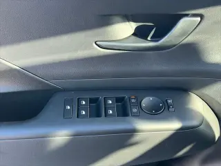 Hyundai KONA 2026 SE 4dr SUV