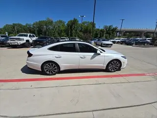 Hyundai SONATA 2022 Limited 4dr Sedan
