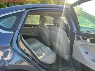 Hyundai Genesis 2015 3.8L 4dr Sedan