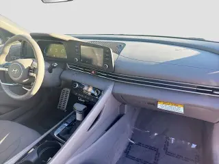 Hyundai ELANTRA 2026 SEL Sport Premium 4dr Sedan