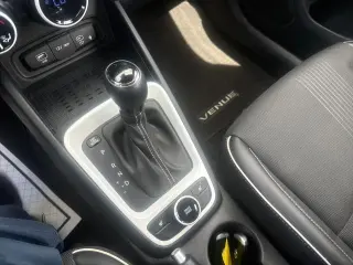 Hyundai VENUE 2023 Limited 4dr Crossover