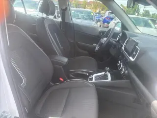 Hyundai VENUE 2023 Limited 4dr Crossover