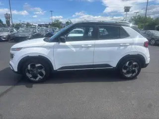 Hyundai VENUE 2023 Limited 4dr Crossover