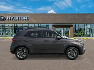 Hyundai VENUE 2025 SEL 4dr Crossover