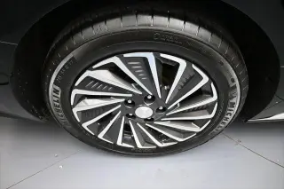 Hyundai SONATA Hybrid 2023 Limited 4dr Sedan