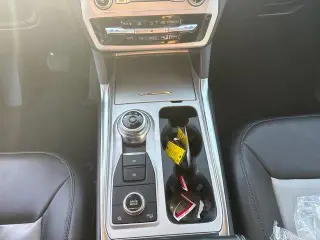 Ford Explorer 2022 AWD XLT 4dr SUV
