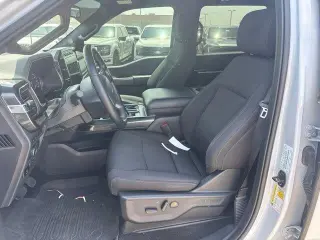Ford F-150 2022 4x4 Lariat 4dr SuperCrew 5.5 ft. SB