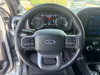 Ford F-150 2022 4x4 Lariat 4dr SuperCrew 5.5 ft. SB