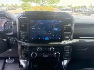 Ford F-150 2022 4x4 Lariat 4dr SuperCrew 5.5 ft. SB