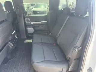 Ford F-150 2022 4x4 Lariat 4dr SuperCrew 5.5 ft. SB