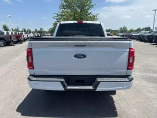 Ford F-150 2022 4x4 Lariat 4dr SuperCrew 5.5 ft. SB