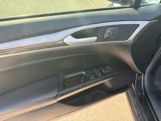 Ford Fusion 2020 SEL 4dr Sedan