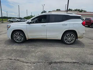 GMC Terrain 2022 AWD Denali 4dr SUV