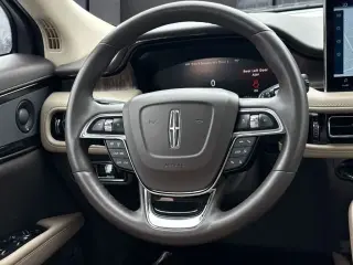 Lincoln Nautilus 2023 Reserve 4dr SUV