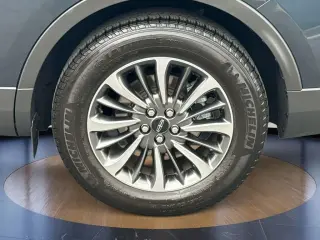 Lincoln Nautilus 2023 Reserve 4dr SUV