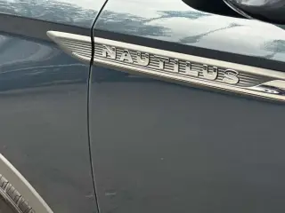 Lincoln Nautilus 2023 Reserve 4dr SUV