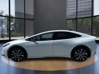 Toyota Prius Plug-in Hybrid 2026 XSE 4dr Hatchback