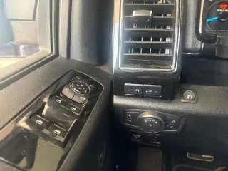 Ford F-150 2019 4x4 XL 4dr SuperCrew 5.5 ft. SB