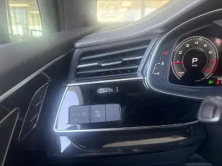 Audi Q7 2023 AWD quattro Premium 45 TFSI 4dr SUV