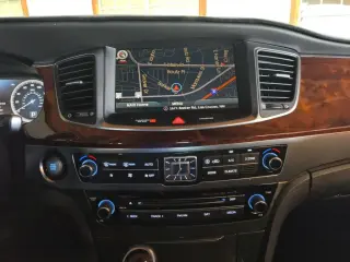 Hyundai Equus 2015 Signature 4dr Sedan