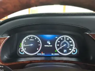 Hyundai Equus 2015 Signature 4dr Sedan