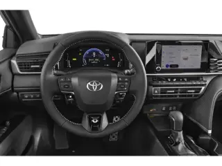 Toyota Camry 2025 SE 4dr Sedan