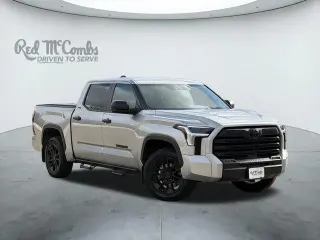 Toyota Tundra 2024 4x2 SR5 4dr CrewMax Cab Pickup SB
