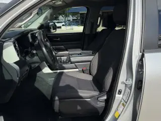 Toyota Tundra 2024 4x2 SR5 4dr CrewMax Cab Pickup SB