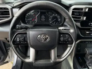 Toyota Tundra 2024 4x2 SR5 4dr CrewMax Cab Pickup SB