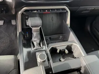 Toyota Tundra 2024 4x2 SR5 4dr CrewMax Cab Pickup SB