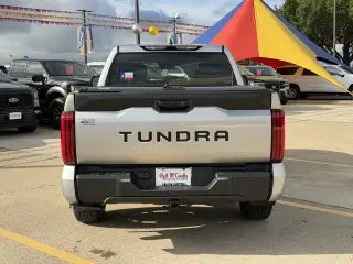 Toyota Tundra 2024 4x2 SR5 4dr CrewMax Cab Pickup SB