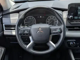 Mitsubishi Outlander 2024 SE 4dr SUV
