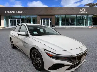 Hyundai ELANTRA Hybrid 2025 Limited 4dr Sedan