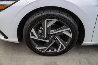 Hyundai ELANTRA Hybrid 2025 Limited 4dr Sedan
