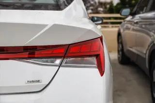 Hyundai ELANTRA Hybrid 2025 Limited 4dr Sedan