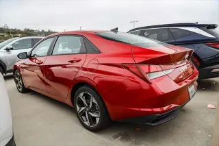Hyundai ELANTRA 2023 SEL 4dr Sedan