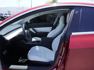 Tesla Model 3 2018 AWD Performance 4dr Fastback
