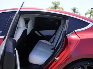 Tesla Model 3 2018 AWD Performance 4dr Fastback