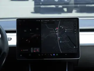 Tesla Model 3 2018 AWD Performance 4dr Fastback