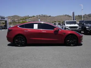 Tesla Model 3 2018 AWD Performance 4dr Fastback