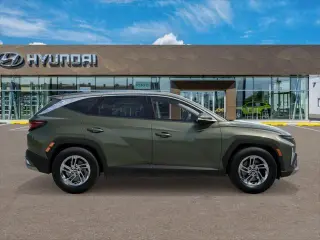 Hyundai TUCSON 2026 AWD SE 4dr SUV