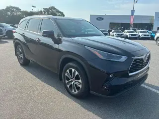 Toyota Highlander 2021 AWD XLE 4dr SUV