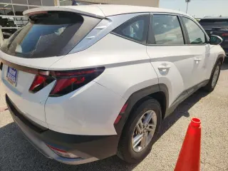 Hyundai TUCSON 2025 SE 4dr SUV