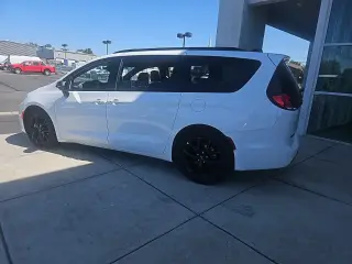 Chrysler Pacifica 2025 Limited 4dr Mini-Van