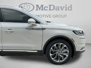 Lincoln Nautilus 2023 AWD Reserve 4dr SUV