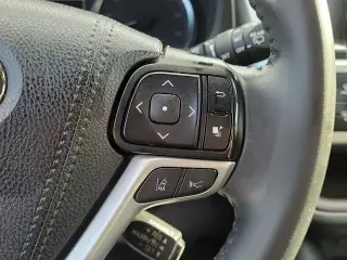 Toyota Highlander 2019 LE 4dr SUV (3.5L V6)